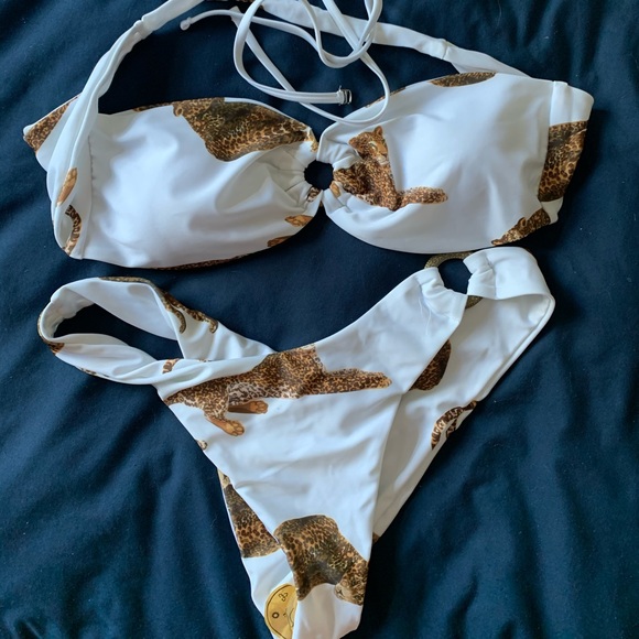 Leopard Print O Ring Bandeau Bikini - Picture 2 of 6